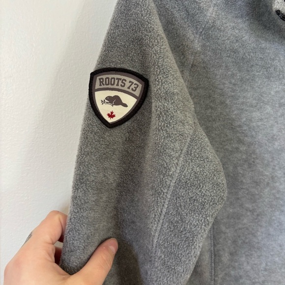 Roots Grey Full-Zip Fleece Jacket XS - Picture 3 of 7